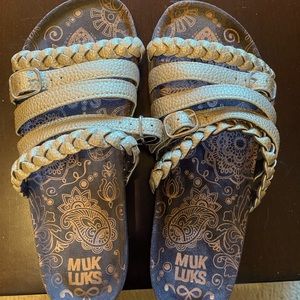 Gold MUK LUKS Terri Sandals